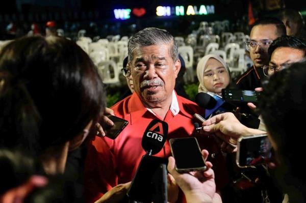 Stop talking about Salahuddin’s replacement or others could play it up, Mat Sabu tells Amanah members